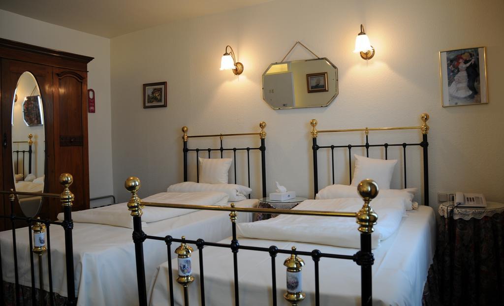 Hotel Admiral Wiesbaden Ngoại thất bức ảnh