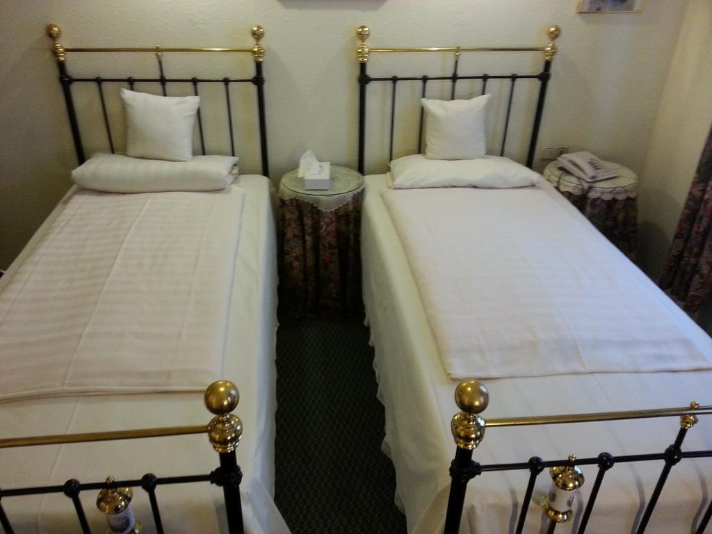 Hotel Admiral Wiesbaden Phòng bức ảnh