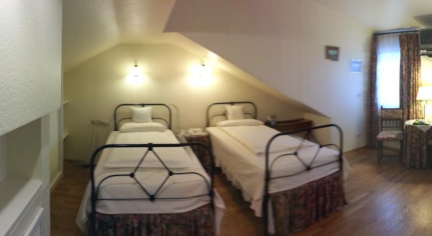 Hotel Admiral Wiesbaden Ngoại thất bức ảnh