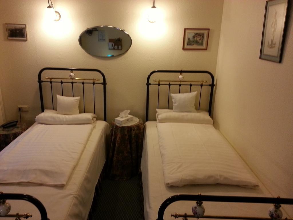 Hotel Admiral Wiesbaden Ngoại thất bức ảnh
